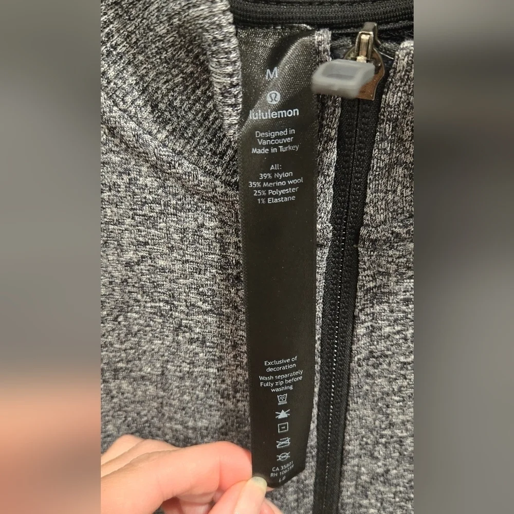 Mens Lululemon Engineered Warmth Gray Zip Up Jacket